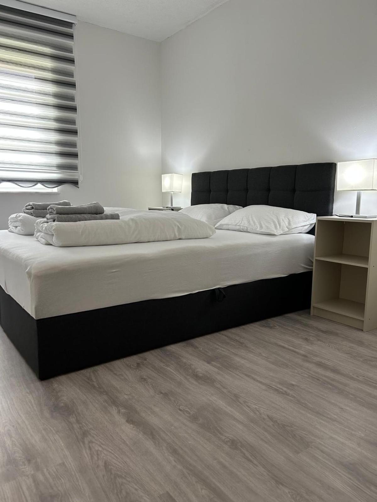 Kassel Lohfelden Monteur Und Family Qualitat Schmidt Ll Apartment Exterior photo