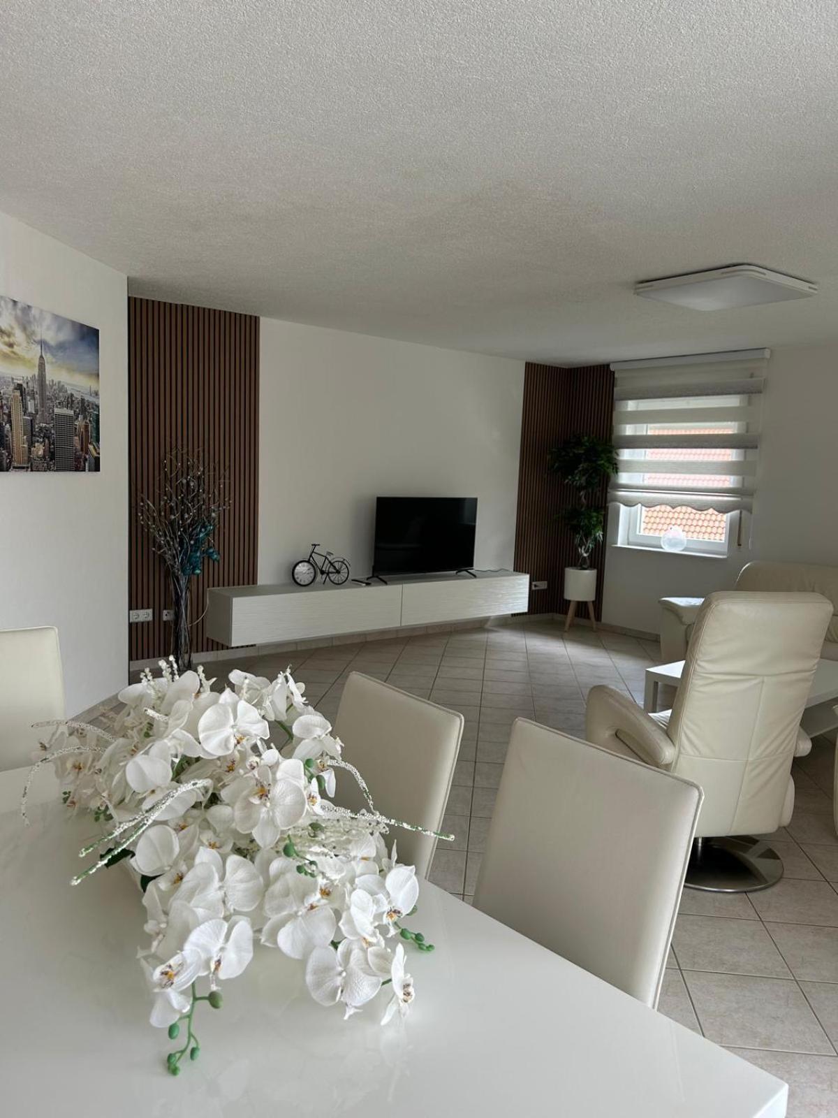 Kassel Lohfelden Monteur Und Family Qualitat Schmidt Ll Apartment Exterior photo